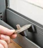 Locksmith Key Store Cedarhurst, NY 516-283-5892 - broken-key-extraction